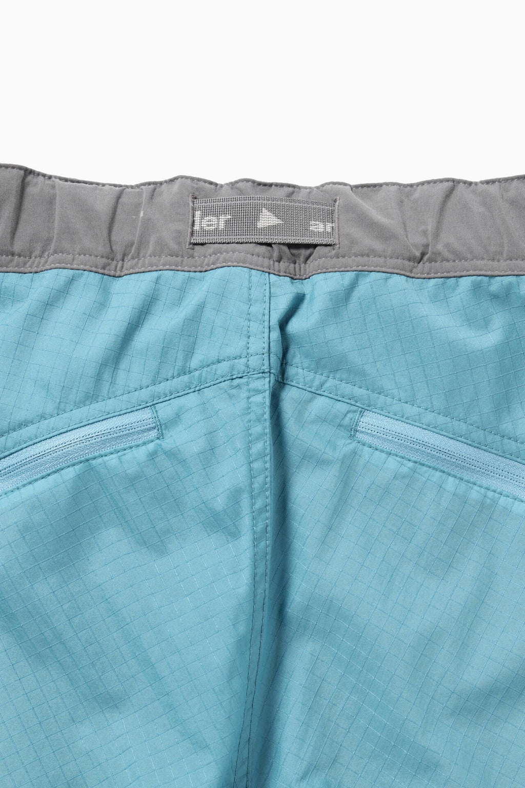 breath rip short pants