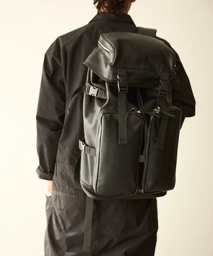 Leather Backpack L / Leather Backpack / Cowhide / Water-repellent Leather / with PC Sleeve