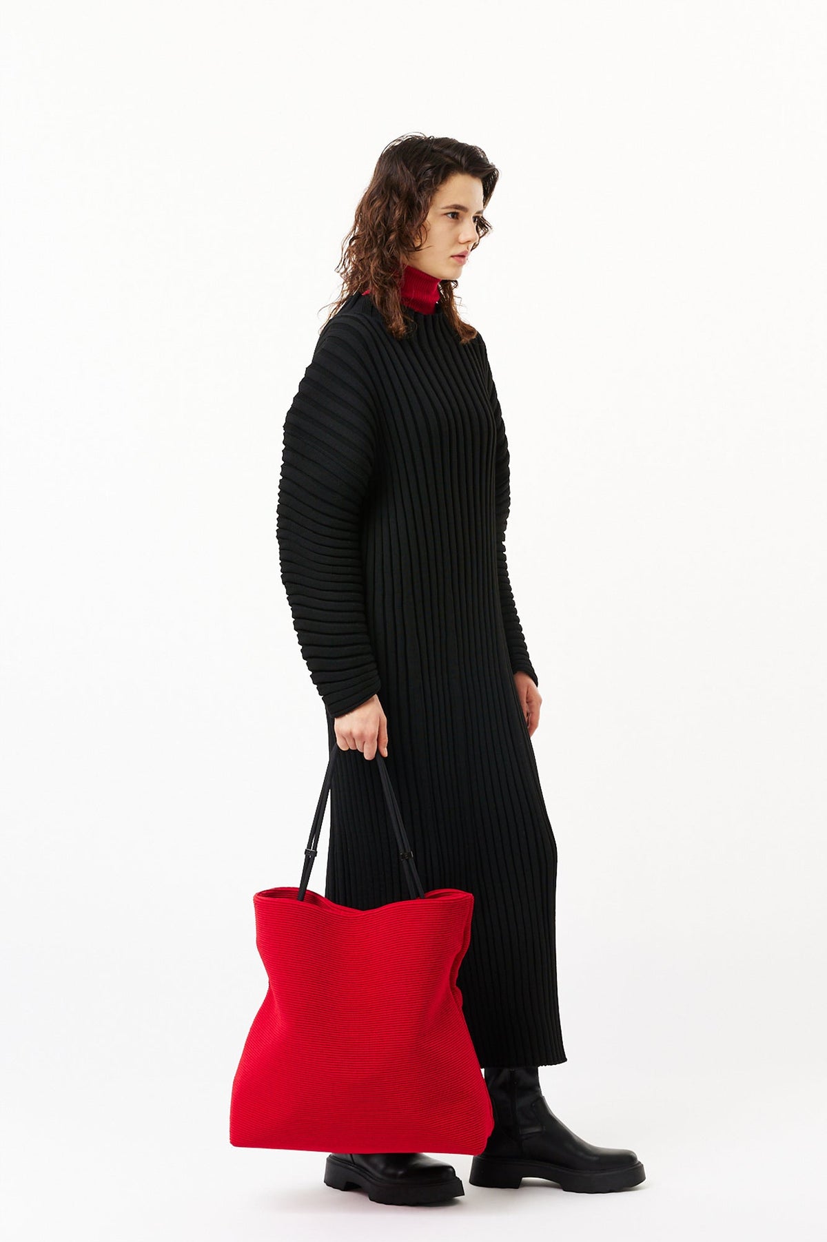 DOUGHY TOTE BAG