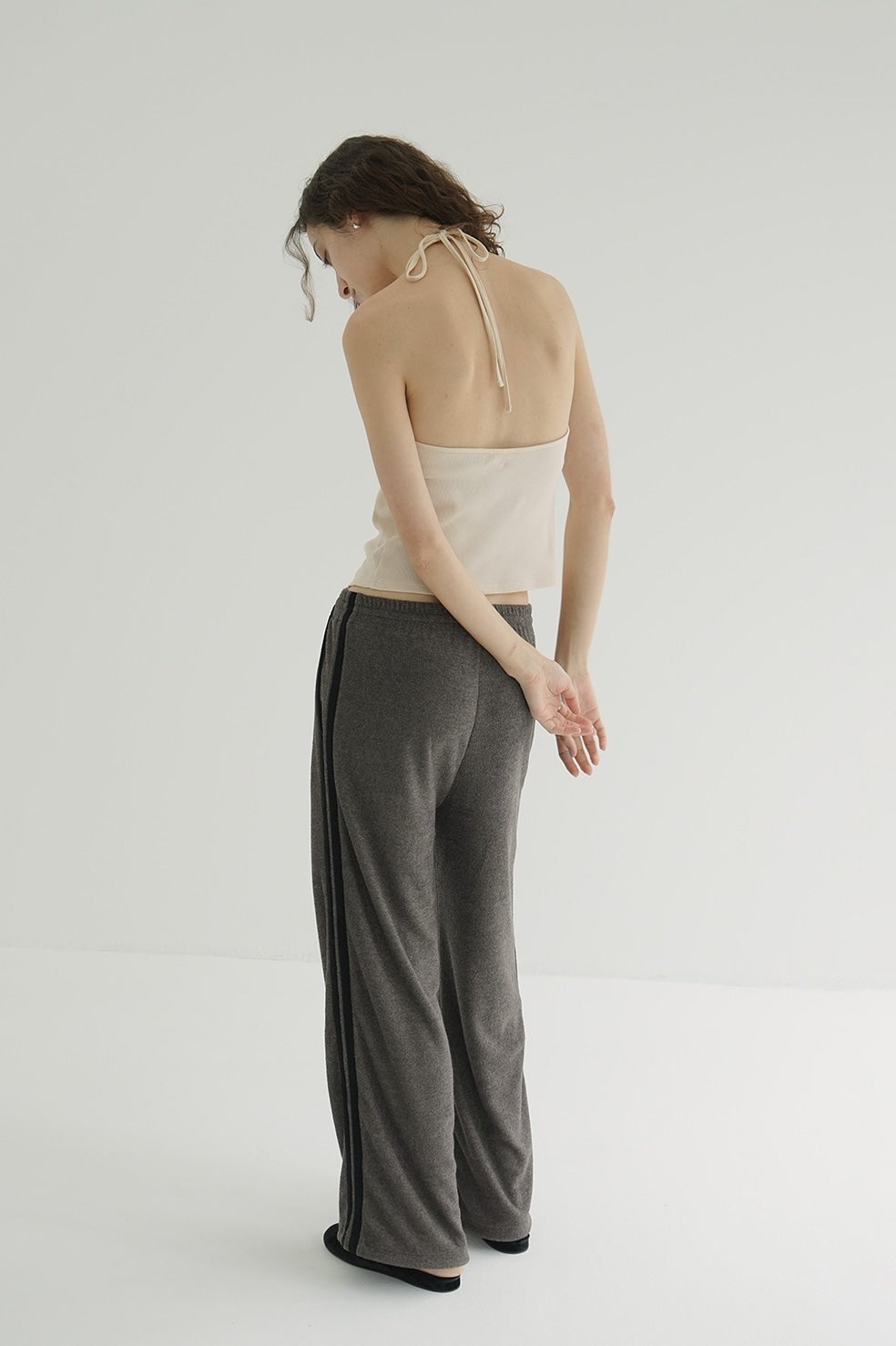 HALTER NECK CUP IN RIB TOPS