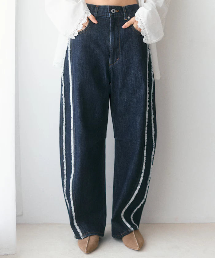 Side Fringe Curve Denim
