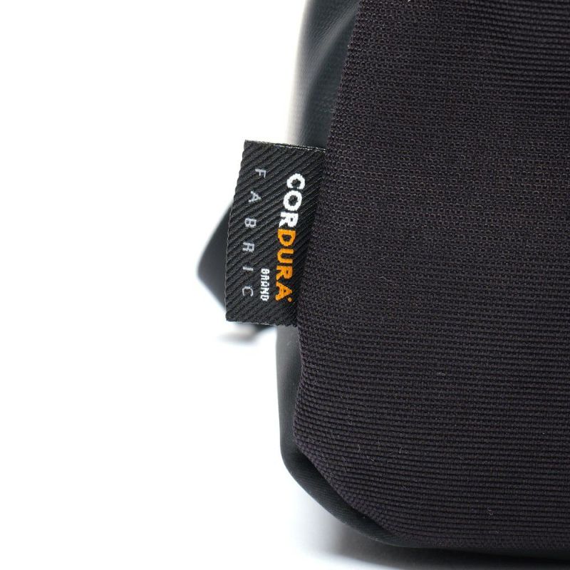 BLEISURE TRAVEL SHOULDER