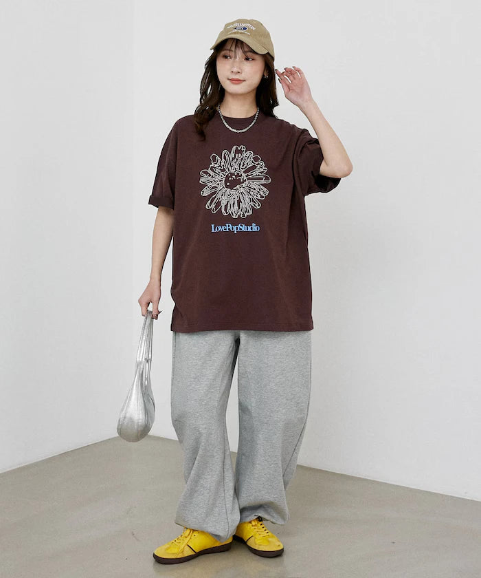 Love Pop Studio Flower Embroidery T-Shirt