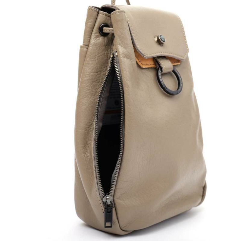 TONE LAYER DRAWSTRING SHOULDER / GREIGE