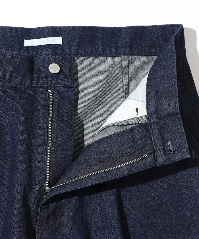 Wide Silhouette Straight Denim