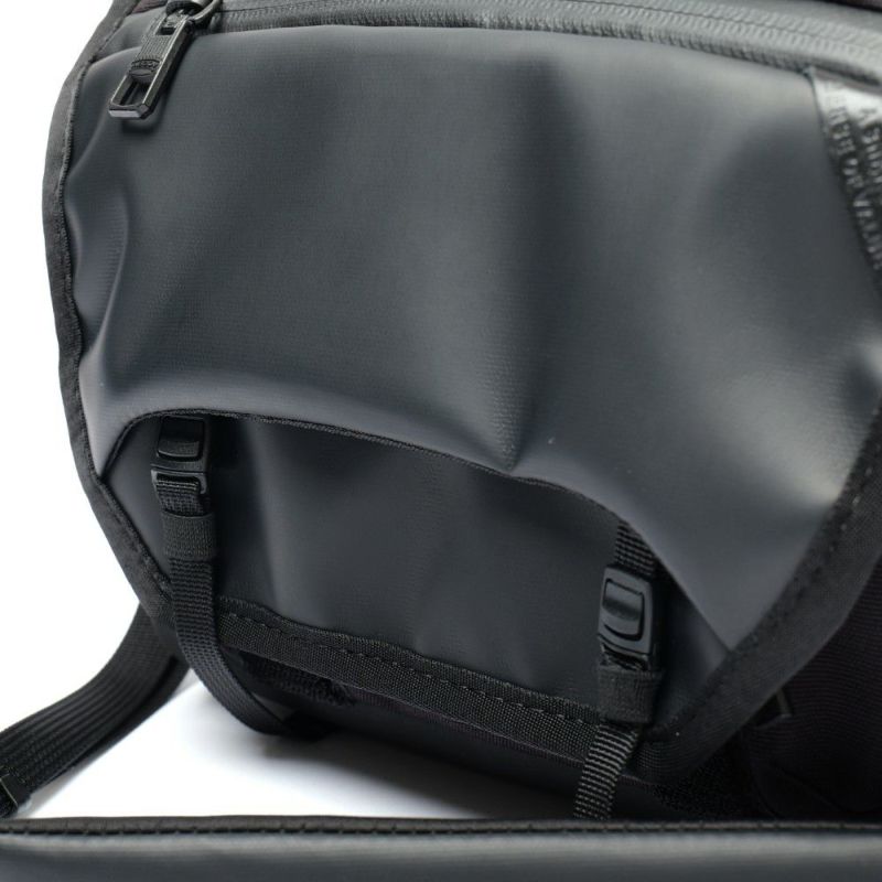 BLEISURE TRAVEL SHOULDER