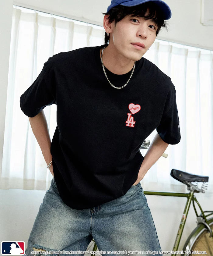 MLB One Point Heart T-Shirt