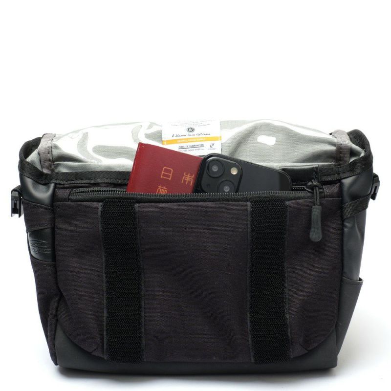 BLEISURE TRAVEL SHOULDER