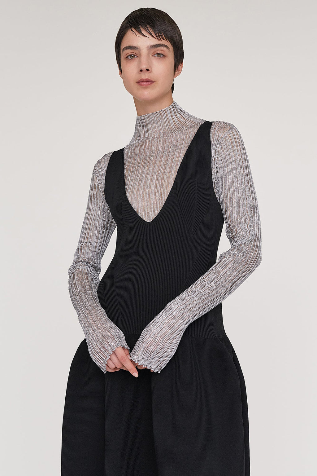 SOFT PORTRAIT METAL LONG SLEEVE TOP
