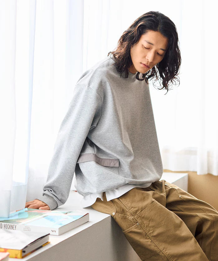 <New Color Added> Side Pocket Spindle Cardboard Crew Neck Sweatshirt