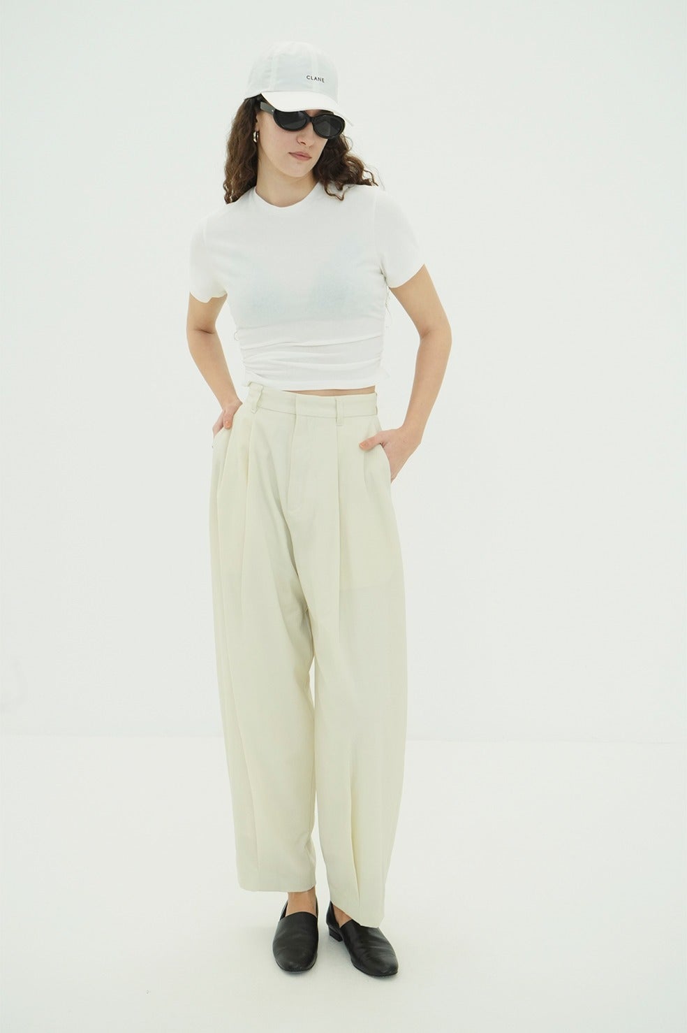 WOOL NYLON TUCK PANTS