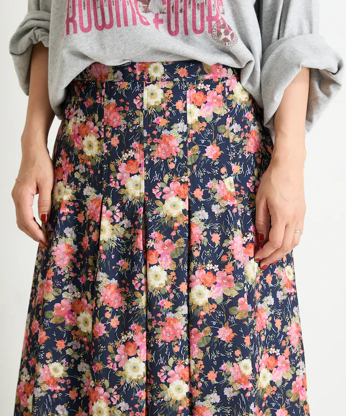 Double-Tuck Long Skirt