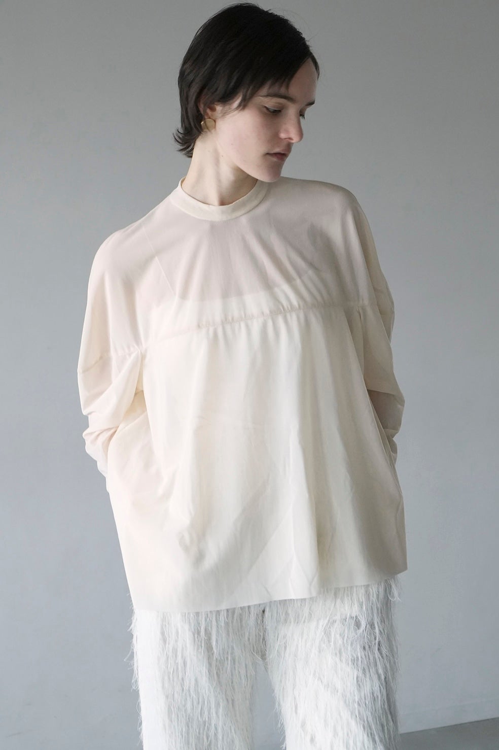 SHEER MESH CURVE SLEEVE TOPS
