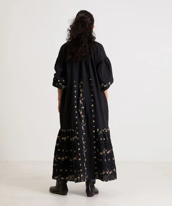 Dobby Floral Embroidery x Lace Dress