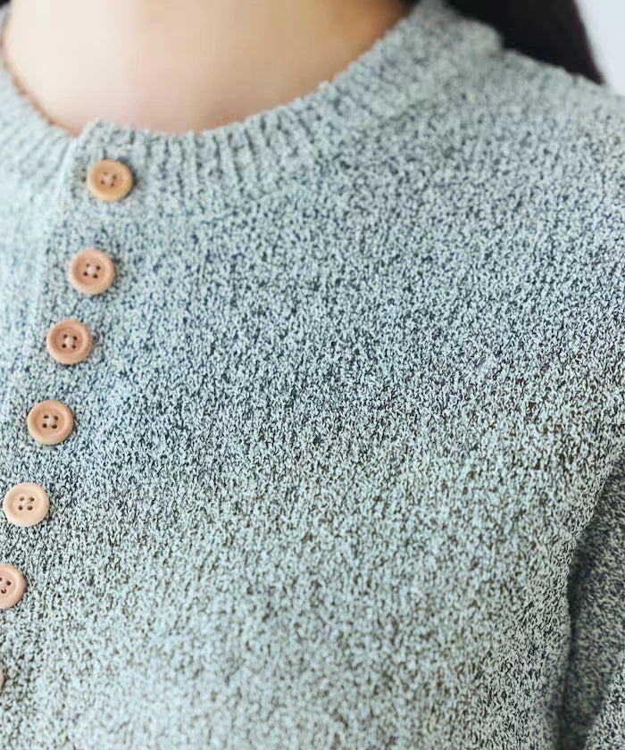 Wood Button Boucle Cardigan