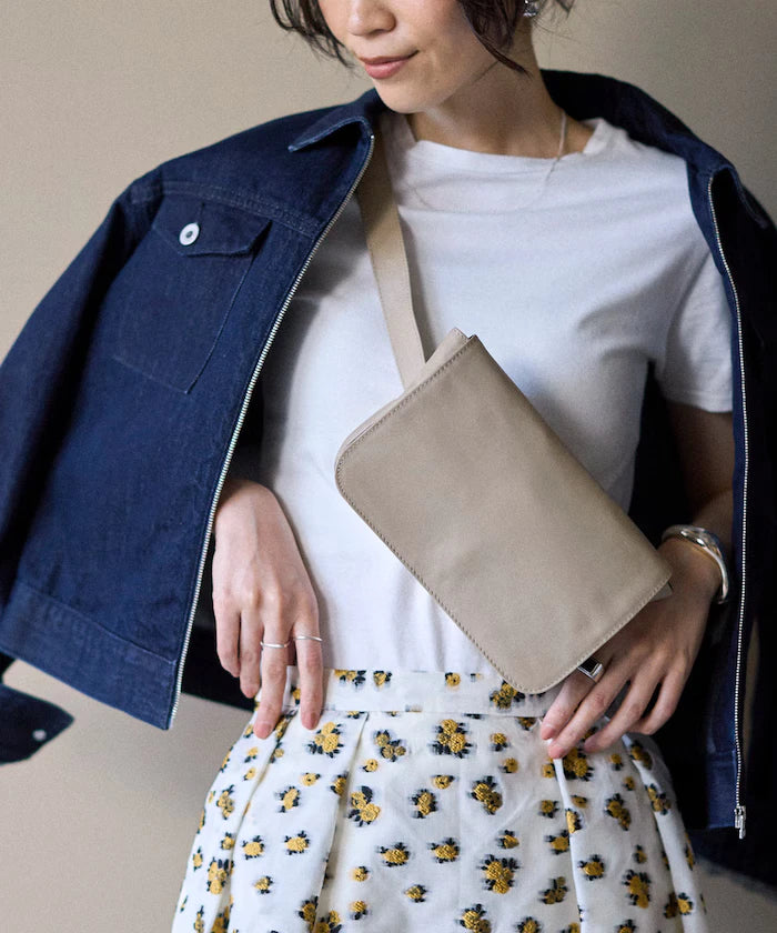 Leather Waist Pouch / Cowhide / Water-Repellent Leather
