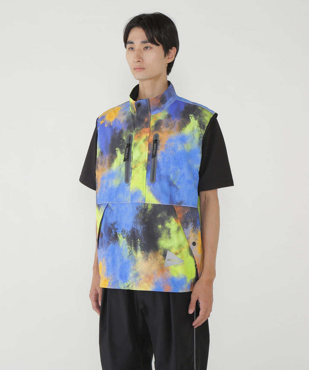 Gramicci × and wander  brushed nylon vest
