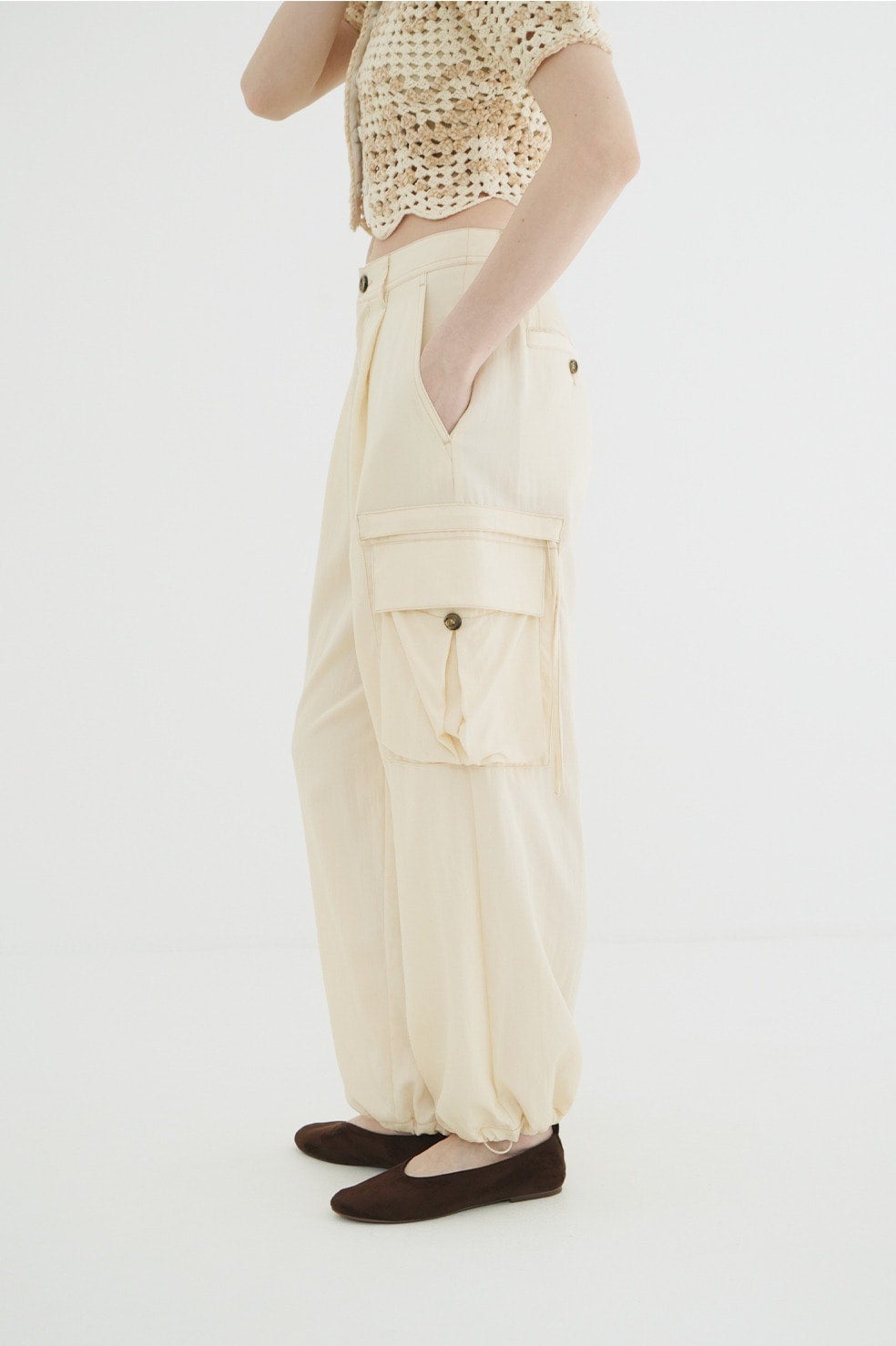 LOW WAIST POCKET CARGO PANTS