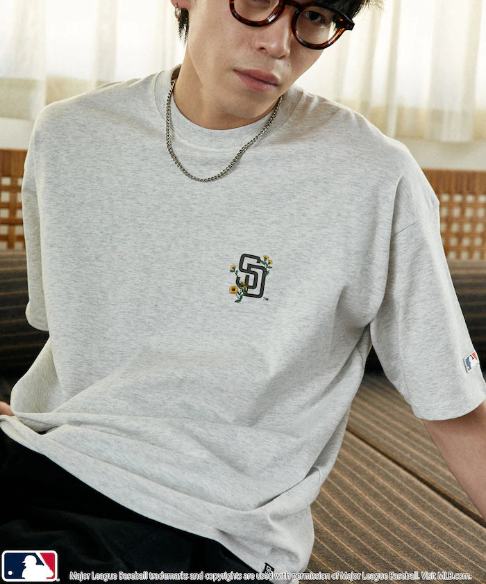MLB One-Point Flower Embroidery T-Shirt