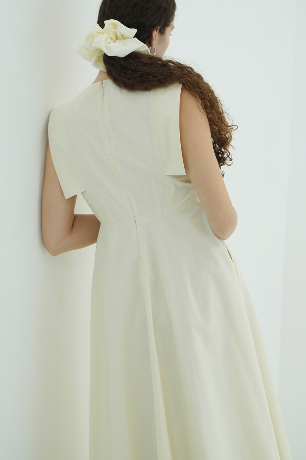 SQUARE SLEEVE ONEPIECE