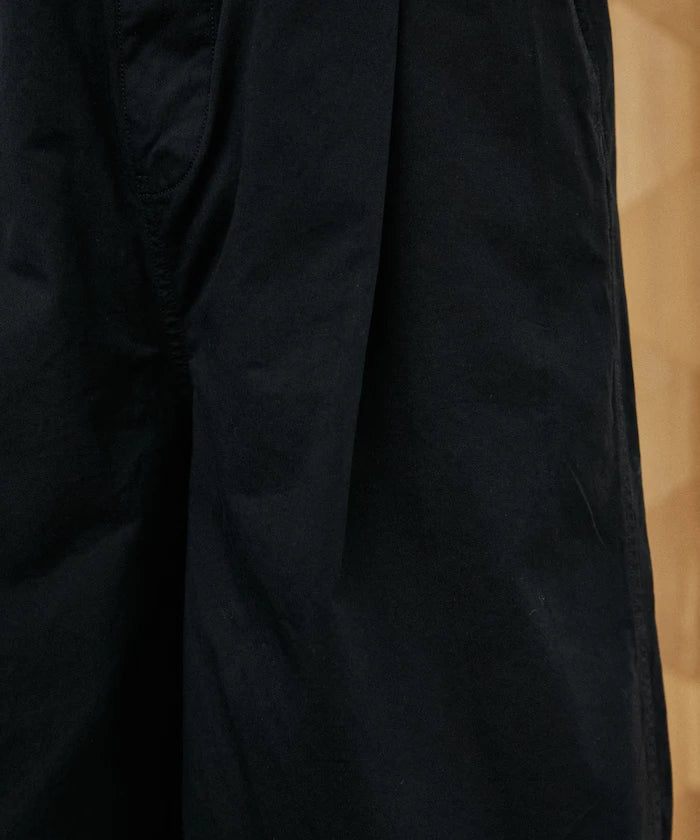 LOVE POP STUDIO Tuck Curve Pants Limited Edition