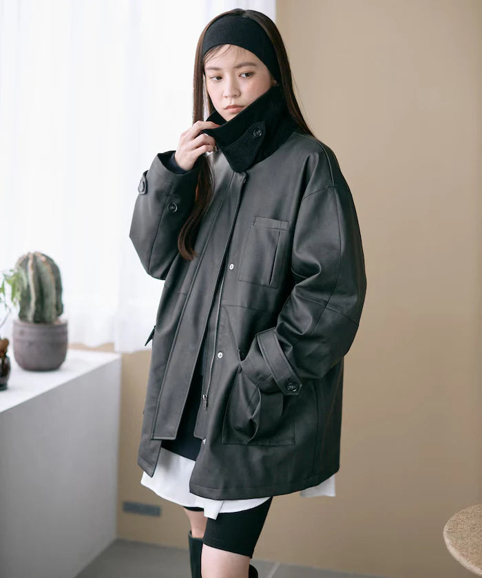 Oversized Crush Leatherette Jacket / Collar Corduroy