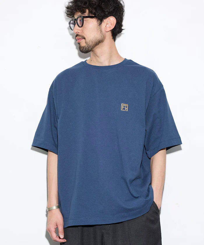 6 oz Front Logo Embroidered Crew Neck T-Shirt / Back Print T-Shirt PRINT ROUND FIRST