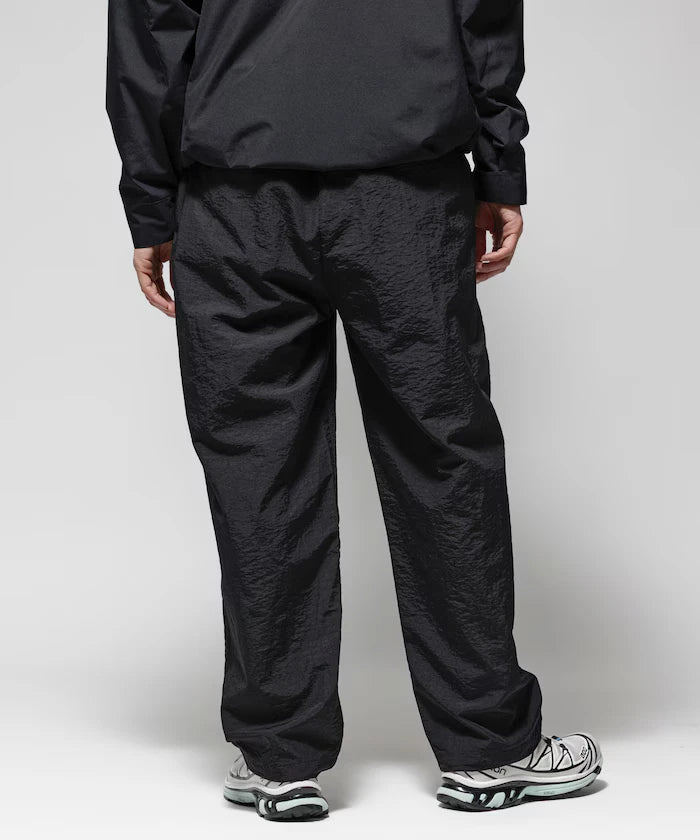 Wide Straight Nylon Track Pants / Tapered Silhouette Easy Nylon Pants