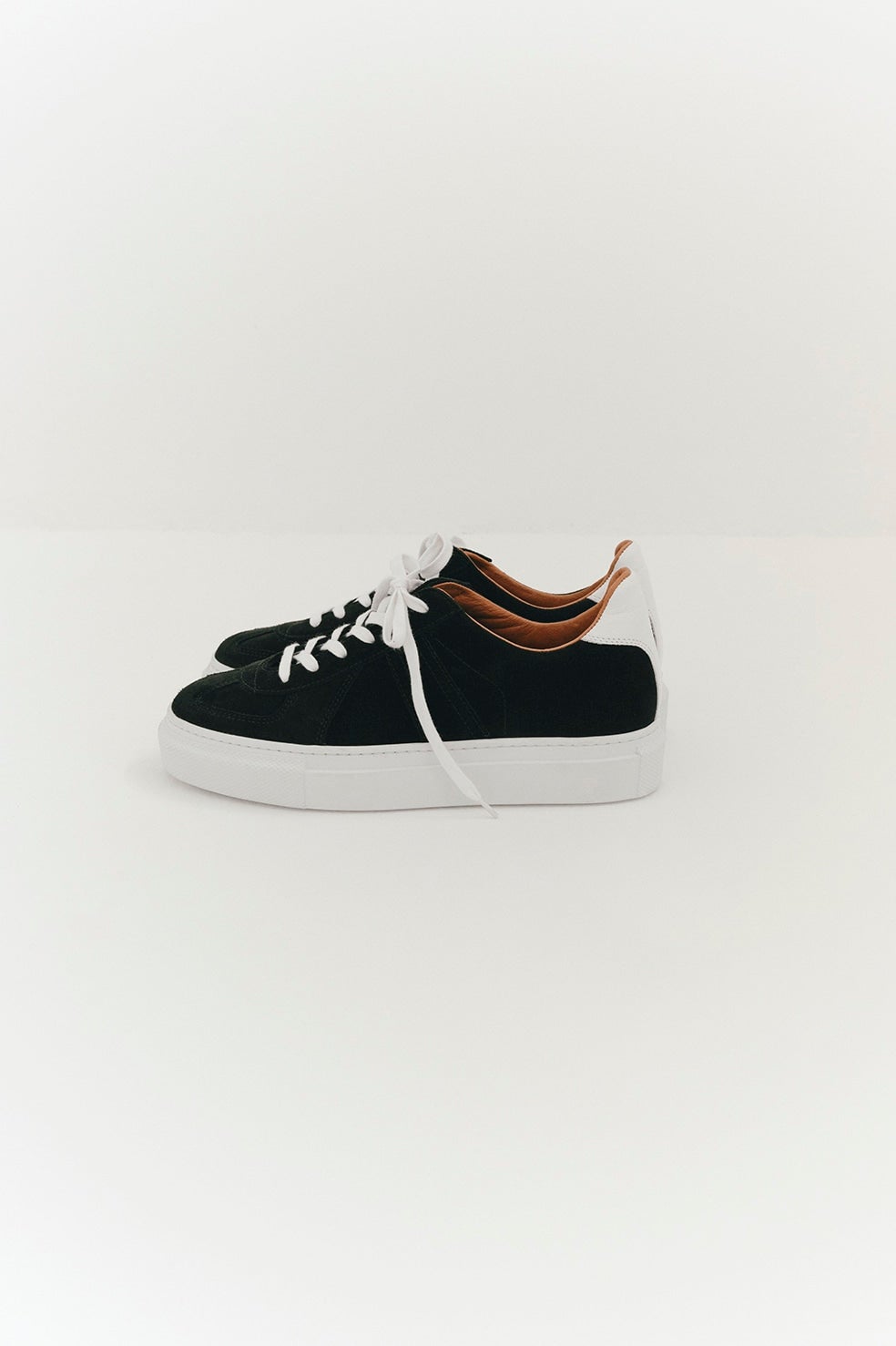 CLANE&times;REPRODUCTION OF FOUND GERMAN MILITARY TRAINER