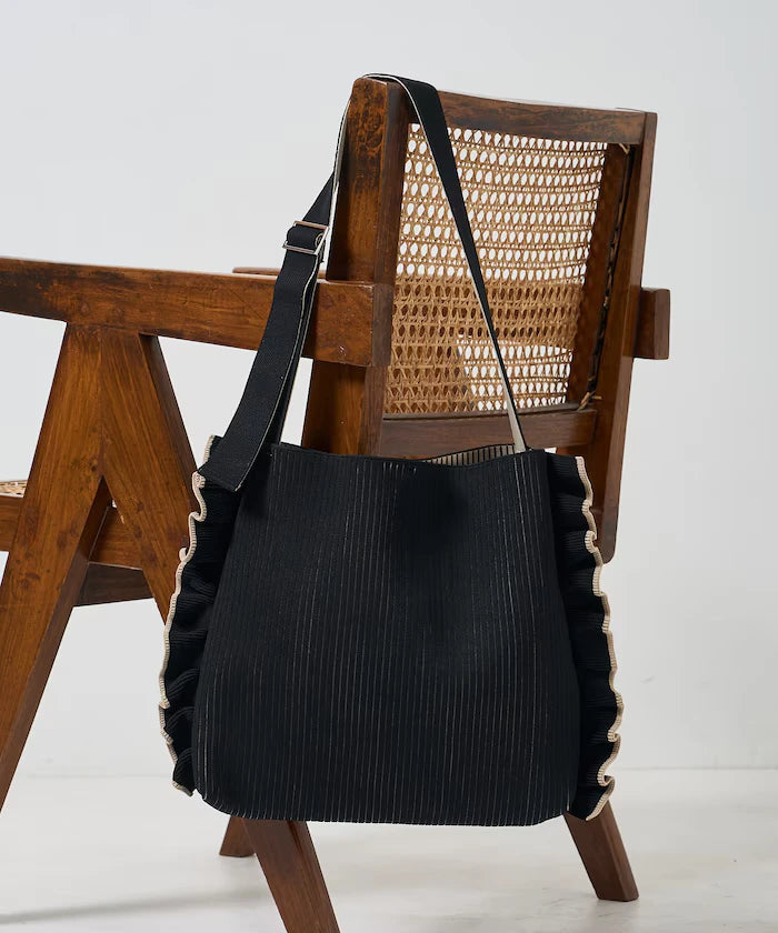 Color Block Knit Ruffle One Shoulder Bag