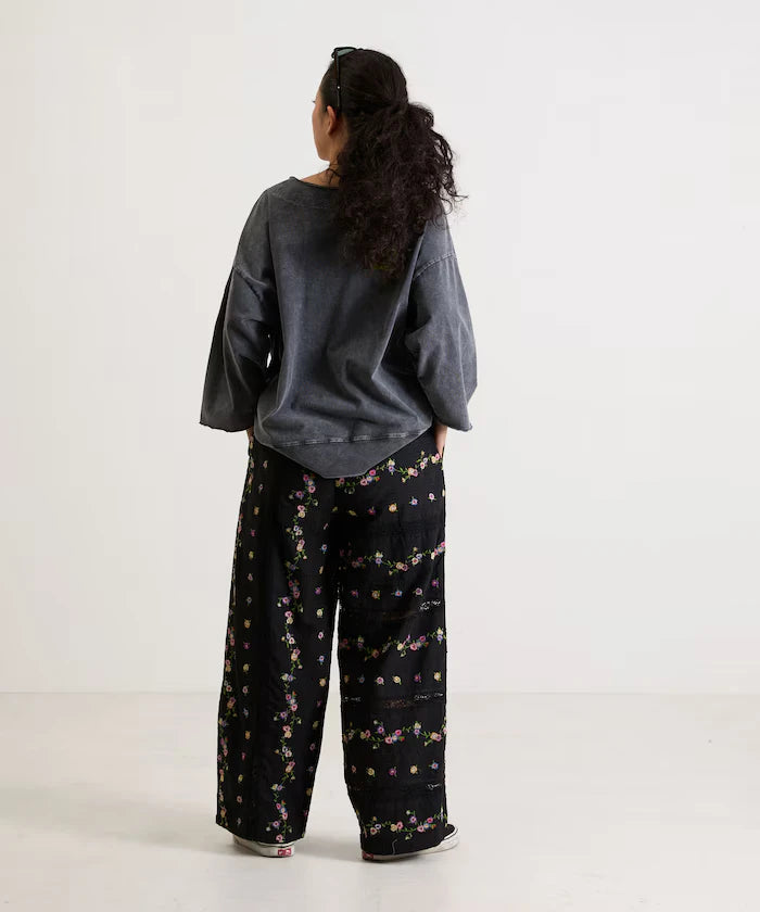 Dobby Floral Embroidery x Lace Pants