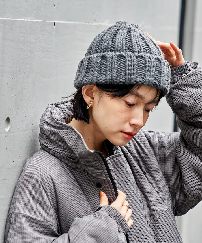 Thick-knit beanie