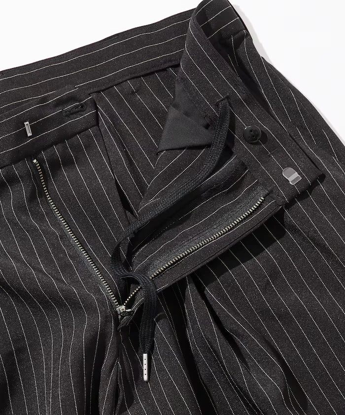 Wide Silhouette Barrel Leg Slacks Pants