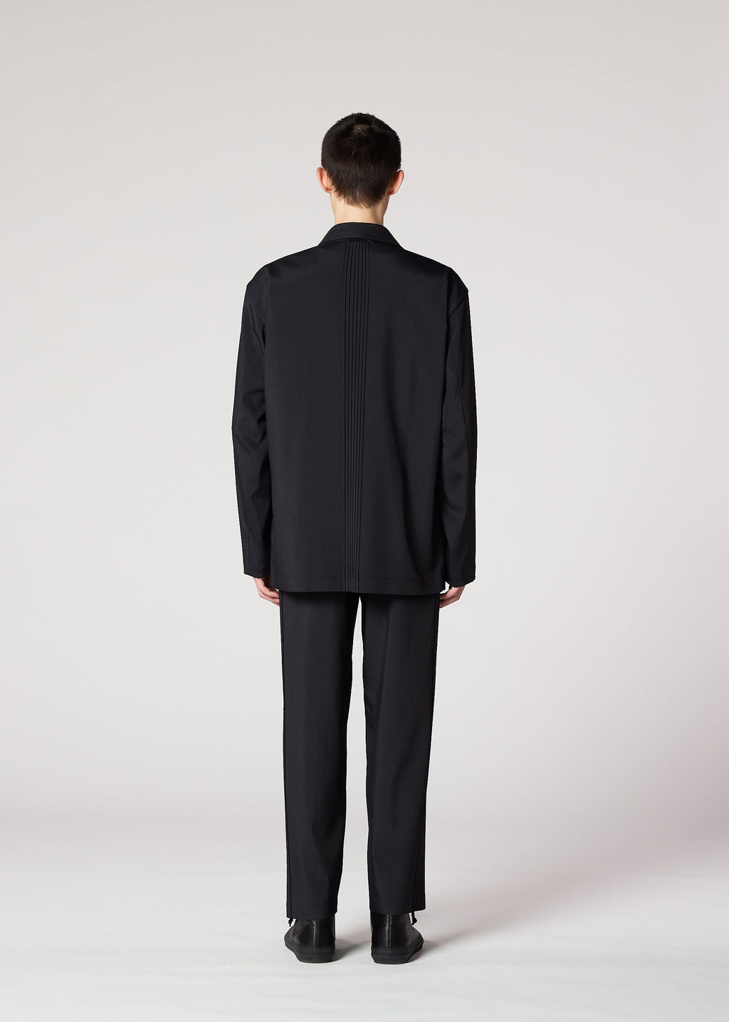 Air Pleats Black