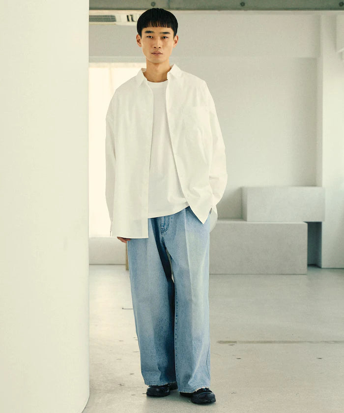 Wide Silhouette Straight Denim