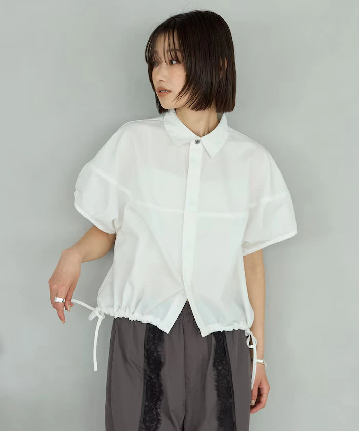 Switch Short Sleeve Hem Code Blouse