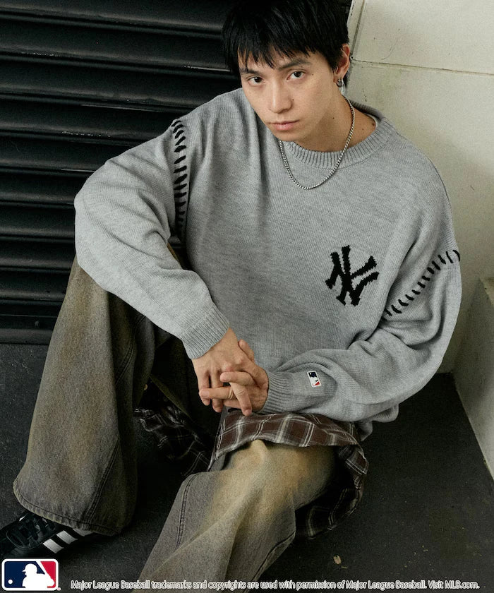 Custom Stitch Knit Pullover