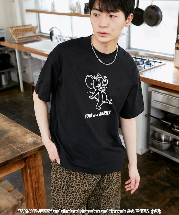 <Functional Material> TOM AND JERRY Graphic T-Shirt Limited Edition