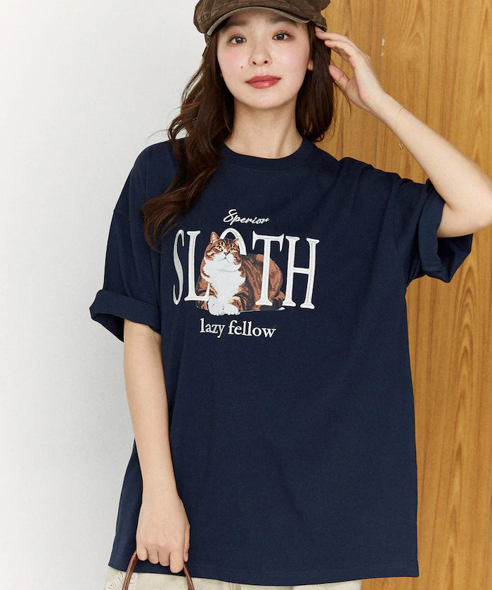 <Functional Material> SLOTH Embroidered Cat T-Shirt Limited Edition