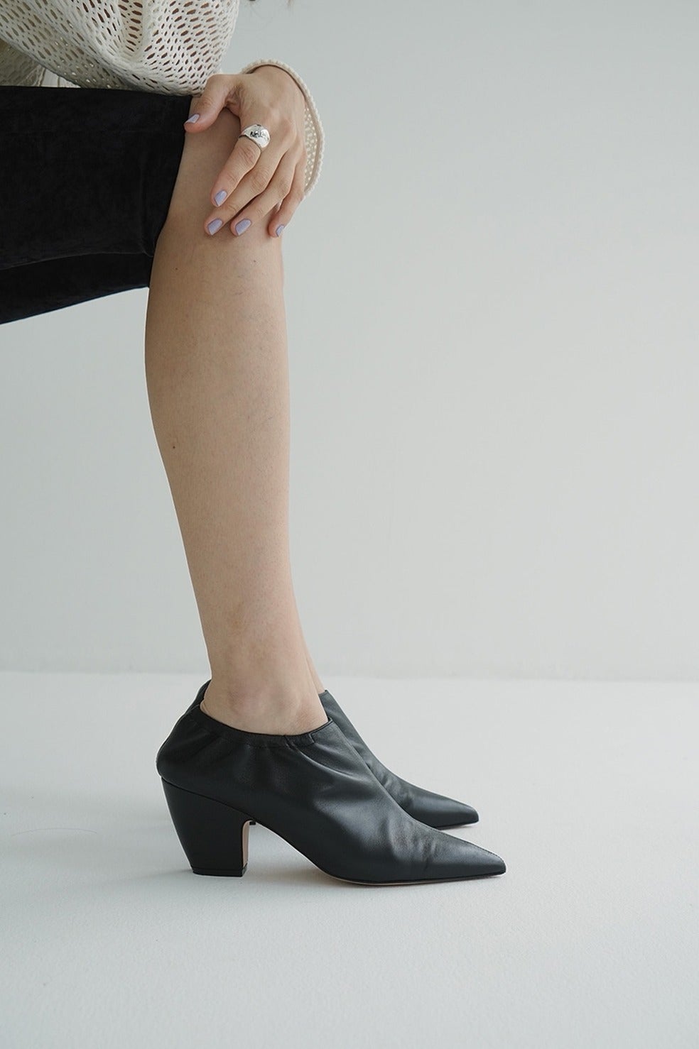 POINTED RUBBER BOOTIES