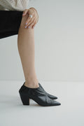 POINTED RUBBER BOOTIES