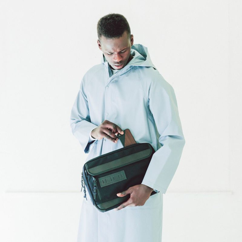 EXCLUSIVE BALLISTIC NYLON DOCUMENT CASE/KHAKI