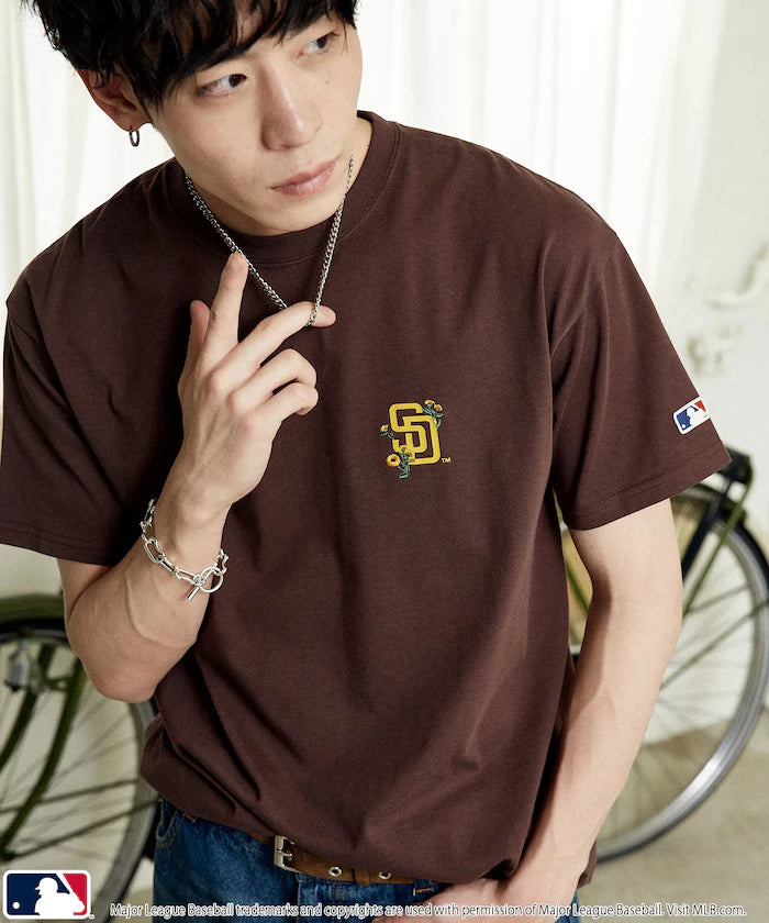 MLB One-Point Flower Embroidery T-Shirt