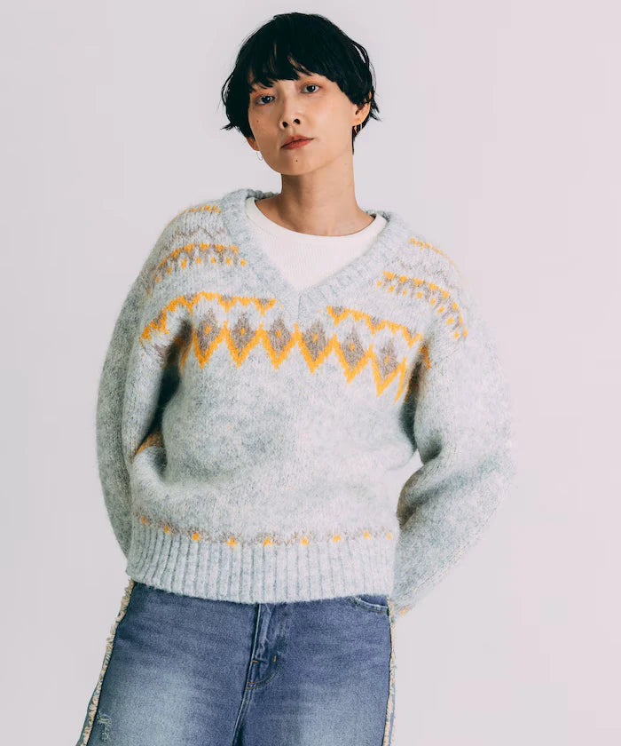 V-neck color block Nordic pattern knit