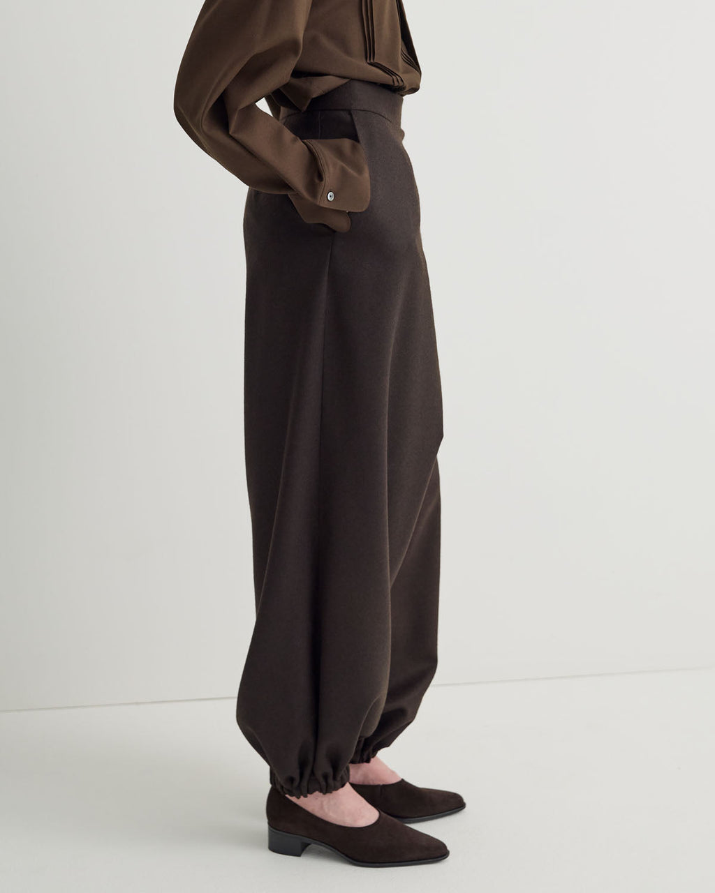 WIDE TUCK TROUSERS