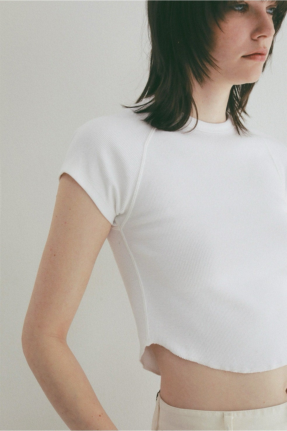 ROUND HEM SHORT SLEEVE TOPS