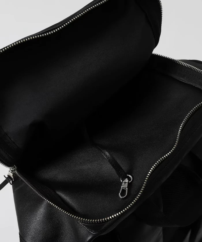 Leather Backpack L / Leather Backpack / Cowhide / Water-repellent Leather / with PC Sleeve
