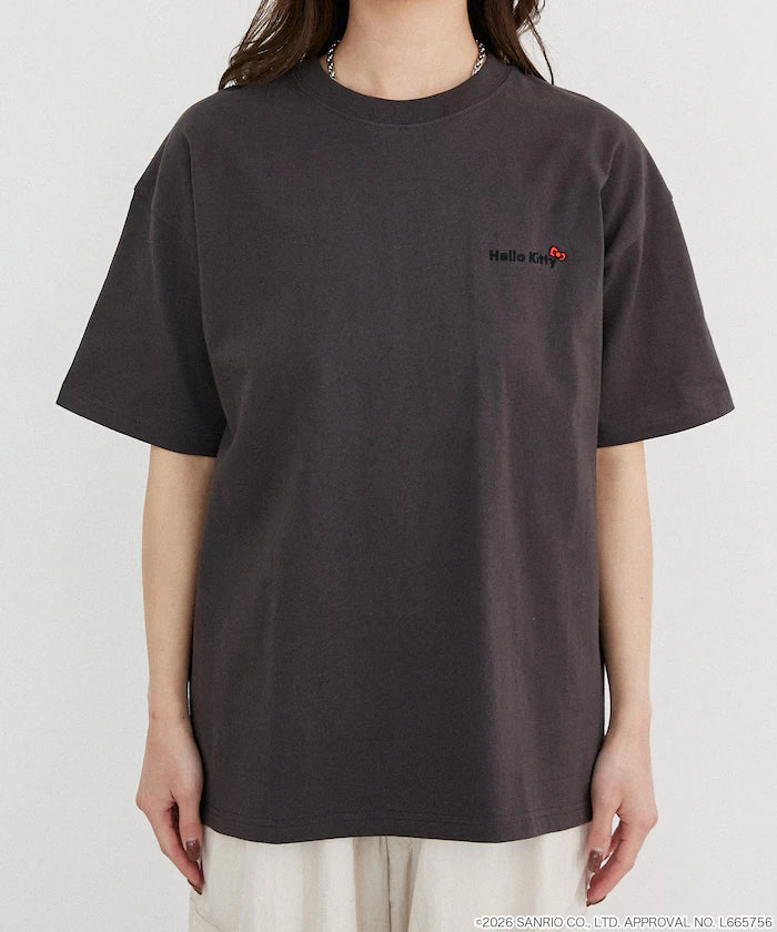 "HELLO KITTY" ID Photo style back print T-shirt limited edition
