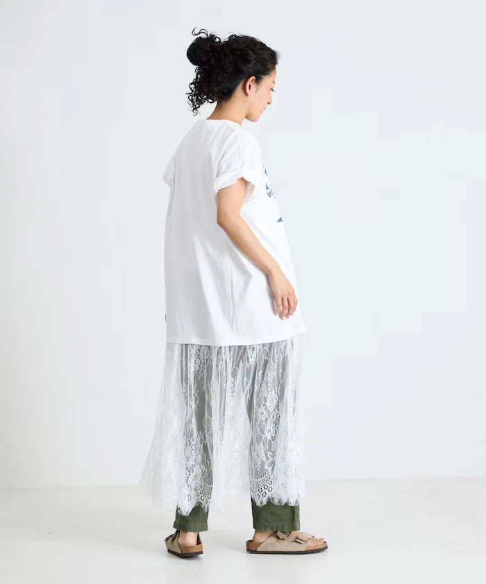 T-shirt lace docking one-piece