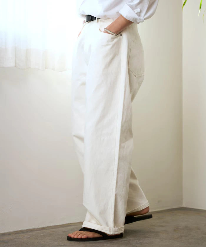 Design Tuck Japan Denim / Wide Silhouette